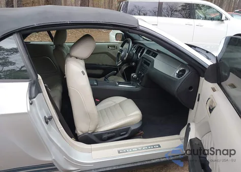 2010 Ford Mustang V6/V6 Premium из США, поврежденный, VIN 1ZVBP8EN3A5140634